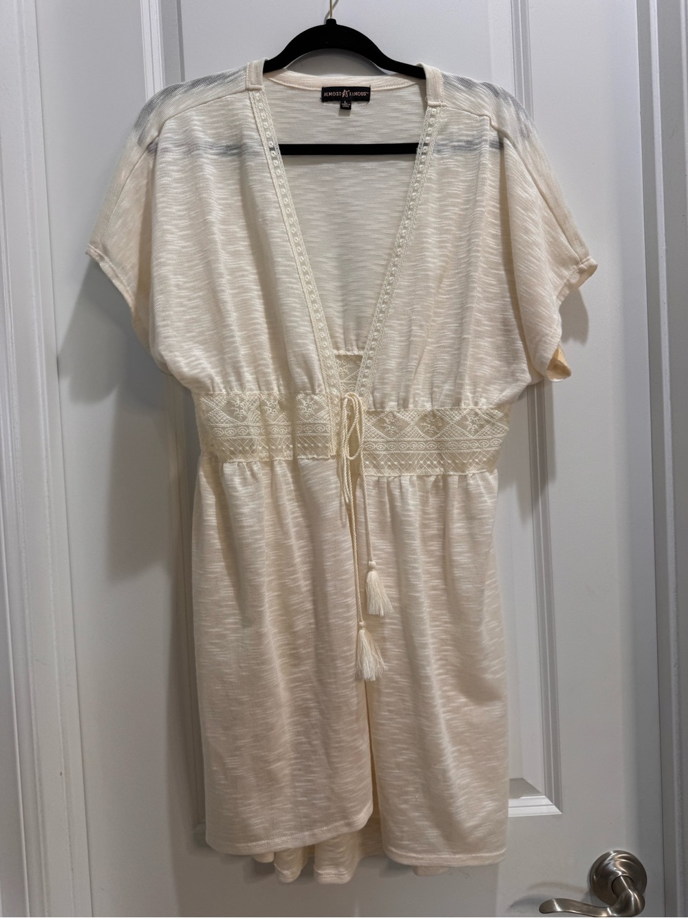 Almost Famous V-neck Lace Tie At Waist Beige Large Cap Sleeves Length 38” Hi/low